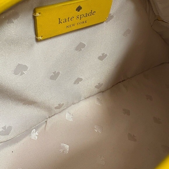 Kate Spade Yellow and White Car-Shaped Bag - Picture 5 of 8